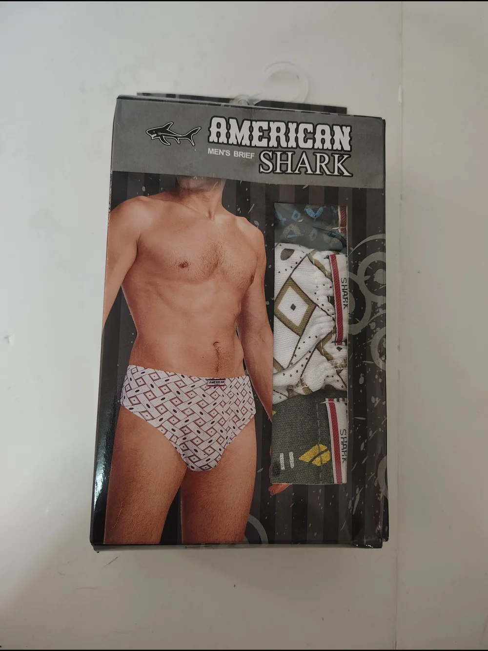 Men’s Retro Low Rise Briefs - Assorted Print white and navy 3 Pack - Size 36-38
